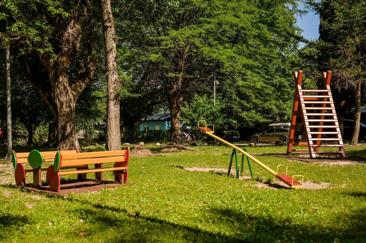Campsite & Holiday Resort Medveja Buitenkant foto